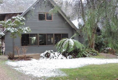 Mountain View Holiday Retreat - Hervey Bay Accommodation 1