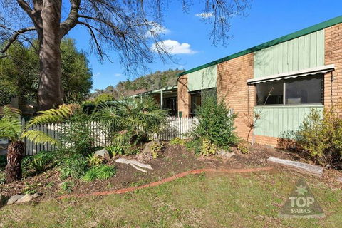 Bright Caravan Park - Hervey Bay Accommodation 2
