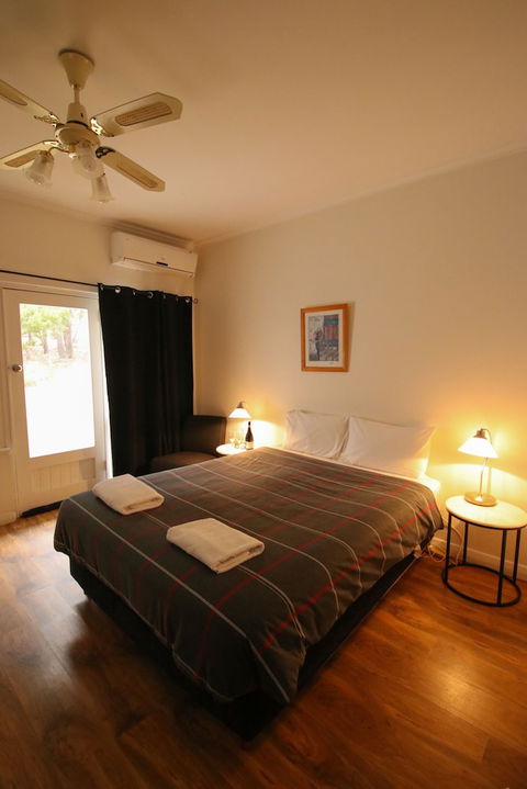 Cape Jervis Accommodation & Caravan Park - Tourism Hervey Bay 3