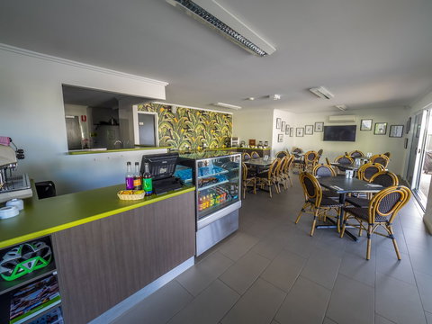 Mackay Oceanside Central Hotel - Hervey Bay Accommodation 3