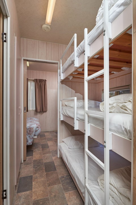 Gundagai Cabins & Tourist Park - Tourism Hervey Bay 1