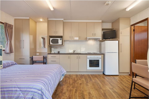 Gundagai Cabins & Tourist Park - Tourism Hervey Bay 4