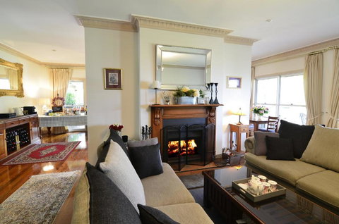 Rosevillehouse Bed & Breakfast - Hervey Bay Accommodation 3