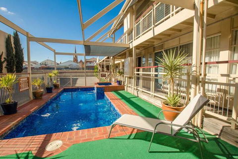 MAS Country Riverboat Lodge Motor Inn - Tourism Hervey Bay 4
