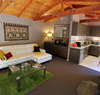 Mirkwood Forest Self contained Spa Cottages - Tourism Hervey Bay