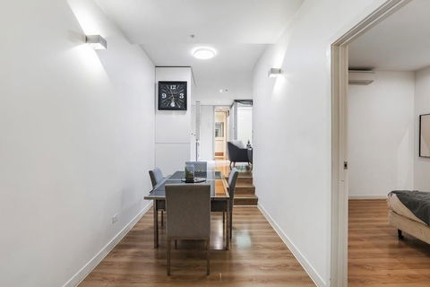 Anchor On Collins - Hervey Bay Accommodation 0
