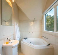 Jolee Accommodation - Tourism Hervey Bay