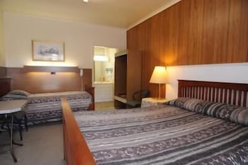 Bamboo Motor Inn - Hervey Bay Accommodation 1
