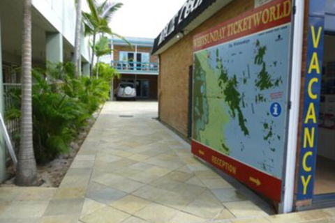 Airlie Court Units - Tourism Hervey Bay 2