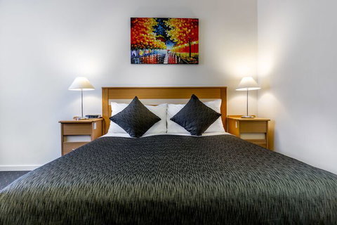 Melbourne's Princes Park Motor Inn - Tourism Hervey Bay 7