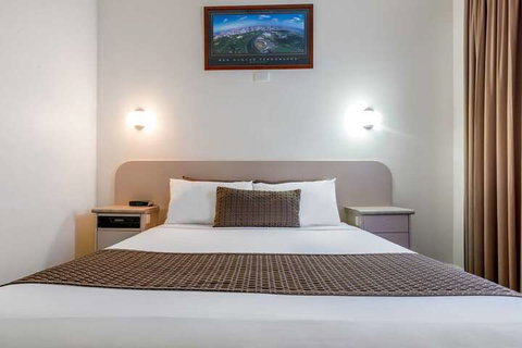 Melbourne's Princes Park Motor Inn - Tourism Hervey Bay 5