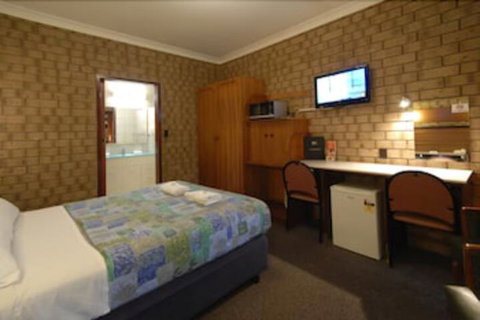 Pavlos Motel - Hervey Bay Accommodation 6