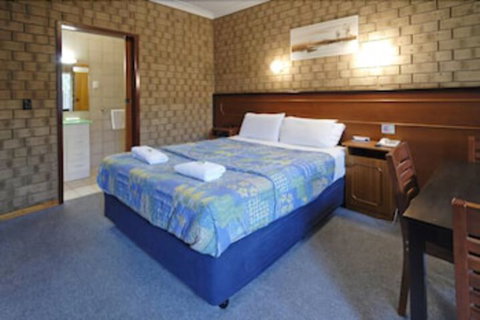 Pavlos Motel - Hervey Bay Accommodation 2