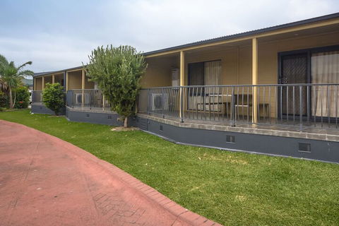 Wollongong Surf Leisure Resort - Tourism Hervey Bay 1