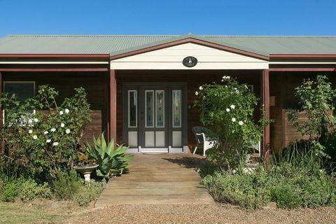 North Lodge Cottages - Tourism Hervey Bay 2