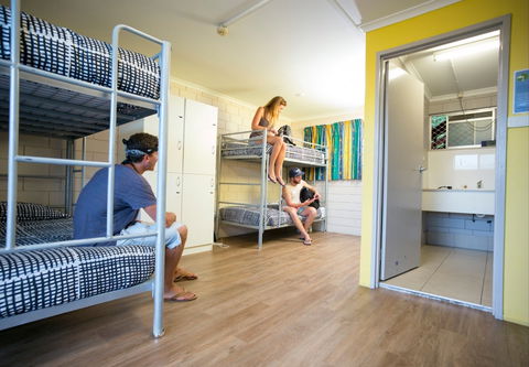 Airlie Beach YHA - Hostel - Hervey Bay Accommodation 5