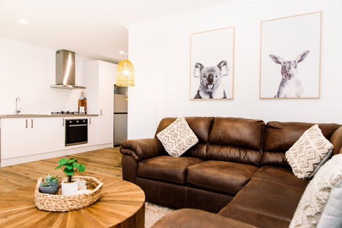 McMillans Of Metung Coastal Resort - Hervey Bay Accommodation 1
