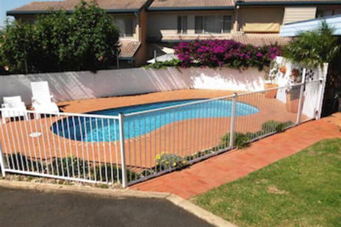 Merimbula Gardens Motel - Tourism Hervey Bay 0