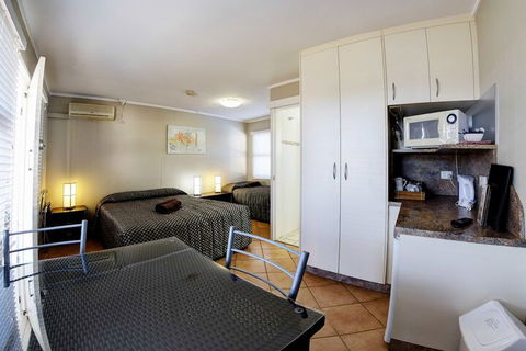 Bali Hi - Hervey Bay Accommodation 4