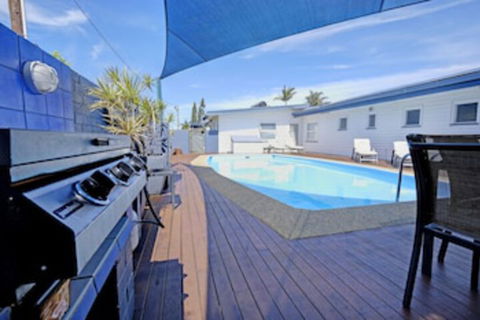 Bali Hi - Hervey Bay Accommodation 0