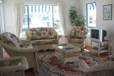 Estoril On Moffat - Hervey Bay Accommodation 4