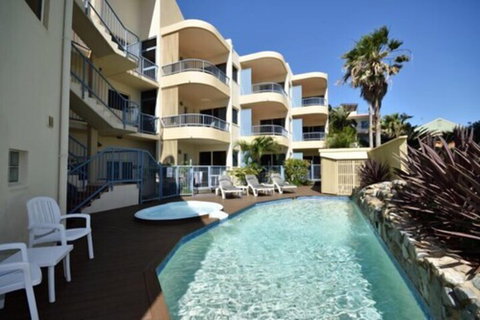 Coolum Baywatch Resort - Hervey Bay Accommodation 4