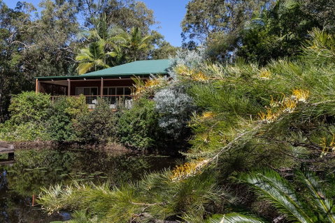 Lake Weyba Cottages - Hervey Bay Accommodation 2