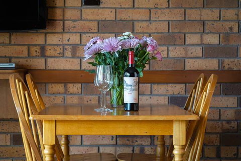 Blickinstal Barossa Valley Retreat - Hervey Bay Accommodation 3