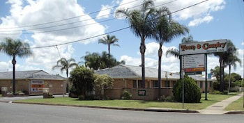 Town & Country Motor Inn - Tourism Hervey Bay 0