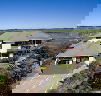 Hilltop Apartments Phillip Island - Hervey Bay Accommodation