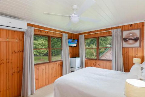 Peppertree Cottage - Hervey Bay Accommodation 6