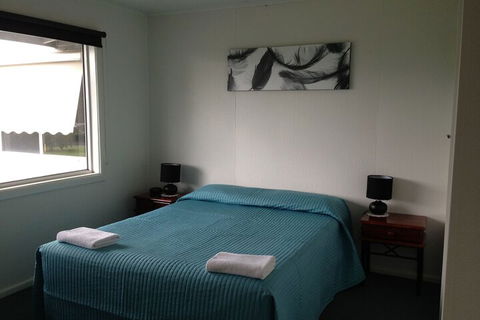 Phillip Island Cottages - Hervey Bay Accommodation 7