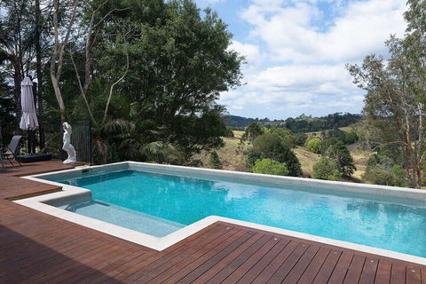 Jacaranda Cottages - Hervey Bay Accommodation 7