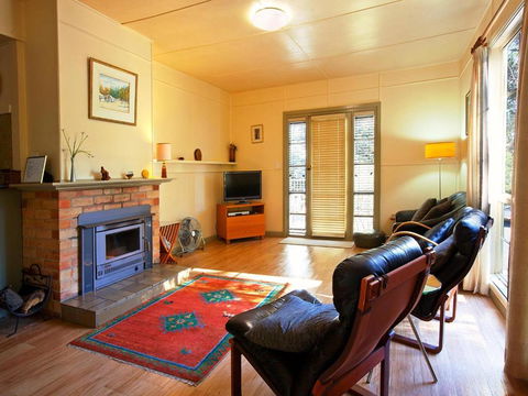 Noonameena Cottage - Hervey Bay Accommodation 4