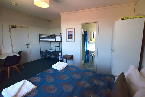 Alpine Resort Motel - Tourism Hervey Bay 4
