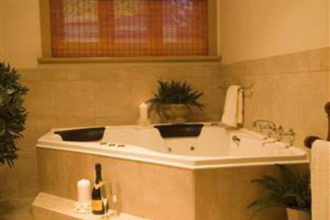 Port Willunga Cottages - Hervey Bay Accommodation 3