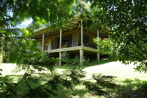 Bellthorpe Stays - Hervey Bay Accommodation 1
