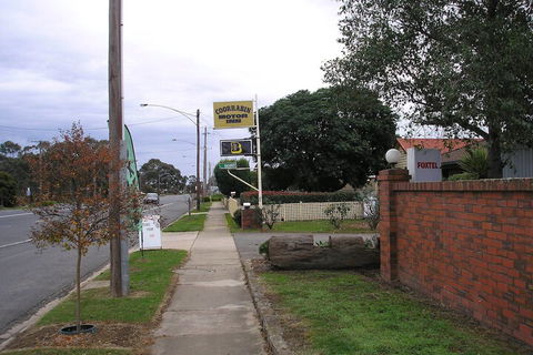 Coorrabin Motor Inn - Tourism Hervey Bay 3