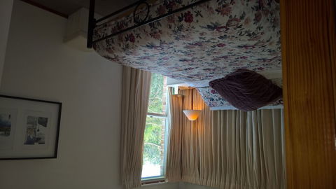 Linley House Bed & Breakfast - Hervey Bay Accommodation 5