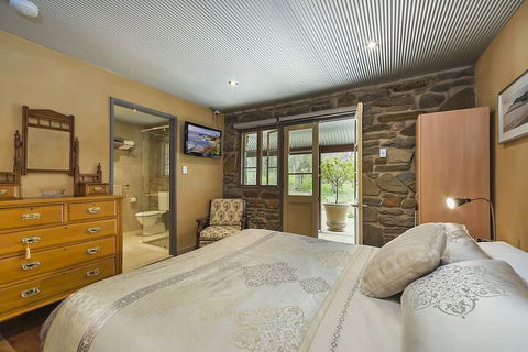 1860 Wine Country Cottages - Hervey Bay Accommodation 1