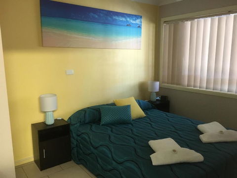 Beachlander Holiday Apartments - Hervey Bay Accommodation 1