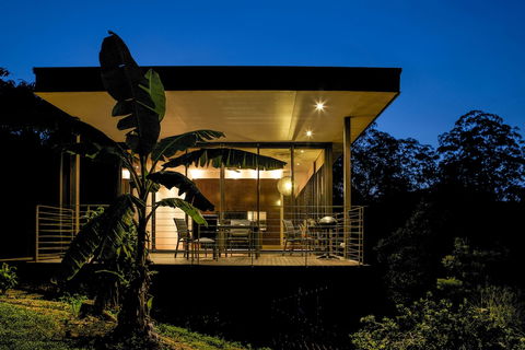 Glass On Glasshouse - Hervey Bay Accommodation 2