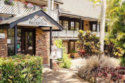 Montville Mountain Inn - Hervey Bay Accommodation 1