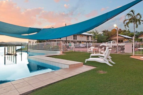 Hinchinbrook Marine Cove Resort - Hervey Bay Accommodation 0