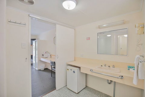 Oscar Motel - Hervey Bay Accommodation 2