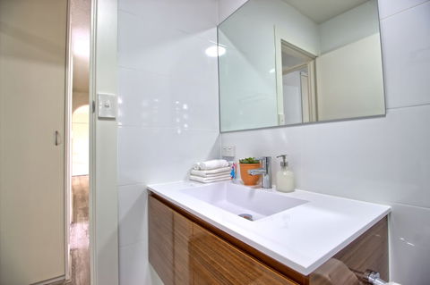 Bayswaterfront Apartments - Hervey Bay Accommodation 1