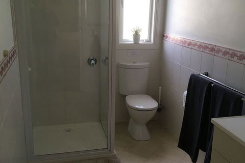 Glenlowren - Hervey Bay Accommodation 2