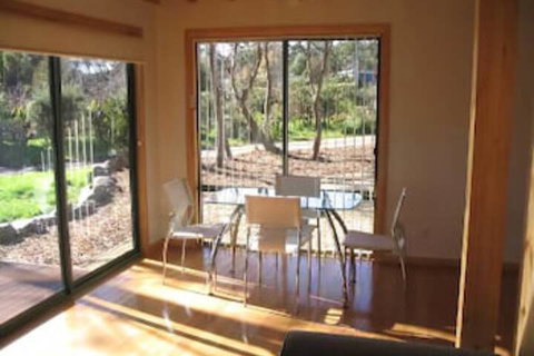 Four Seasons Waterfront Villas - Hervey Bay Accommodation 5