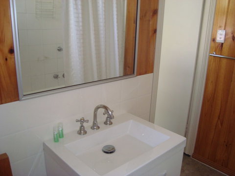 Elm Lodge - Hervey Bay Accommodation 6