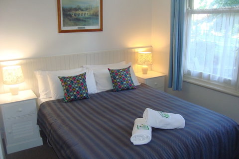 Elm Lodge - Hervey Bay Accommodation 5